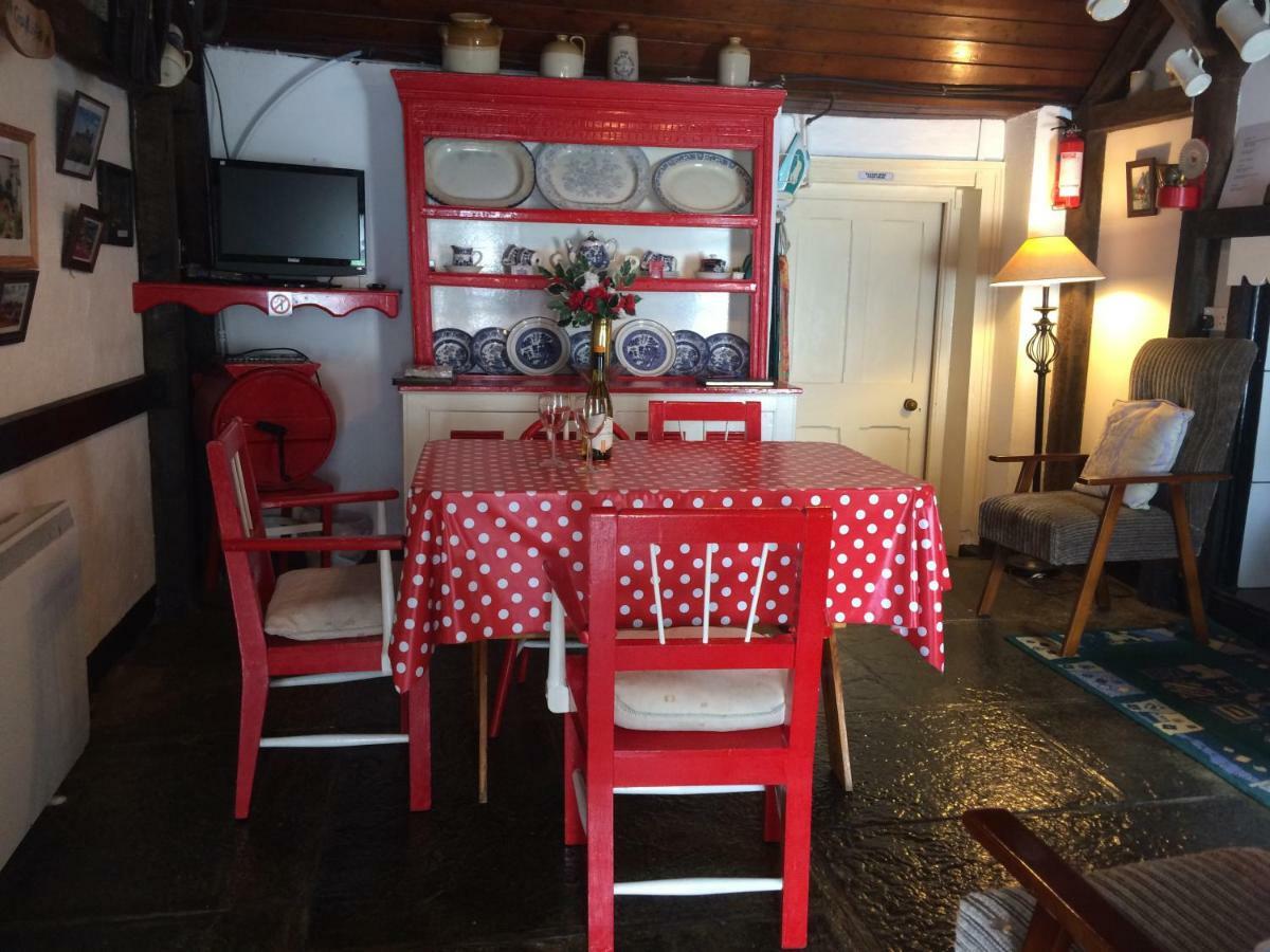 Cummins Cottages Ballycrossaun 외부 사진
