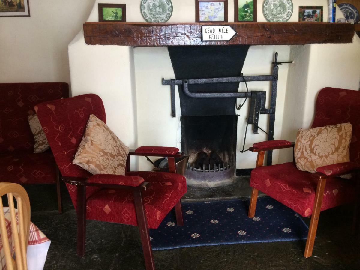 Cummins Cottages Ballycrossaun 외부 사진