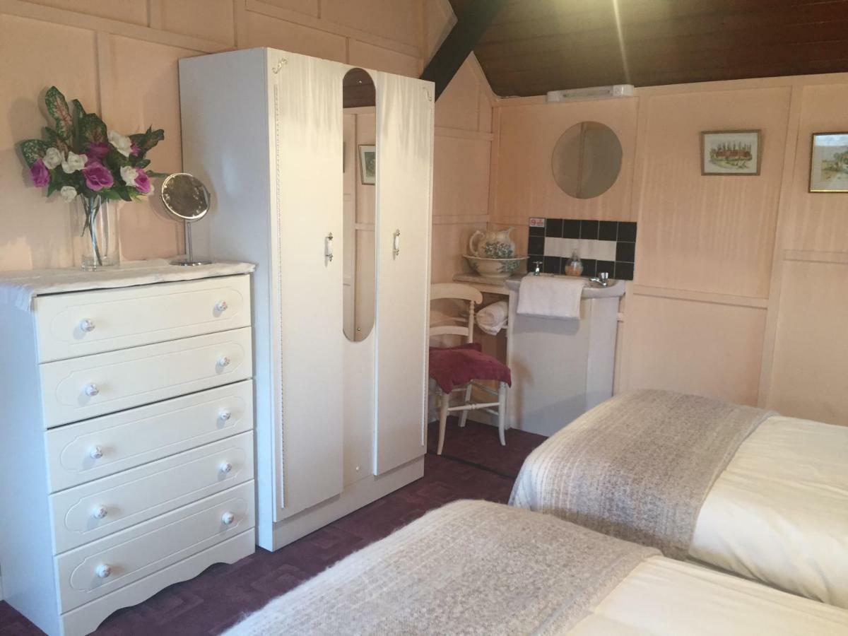 Cummins Cottages Ballycrossaun 외부 사진