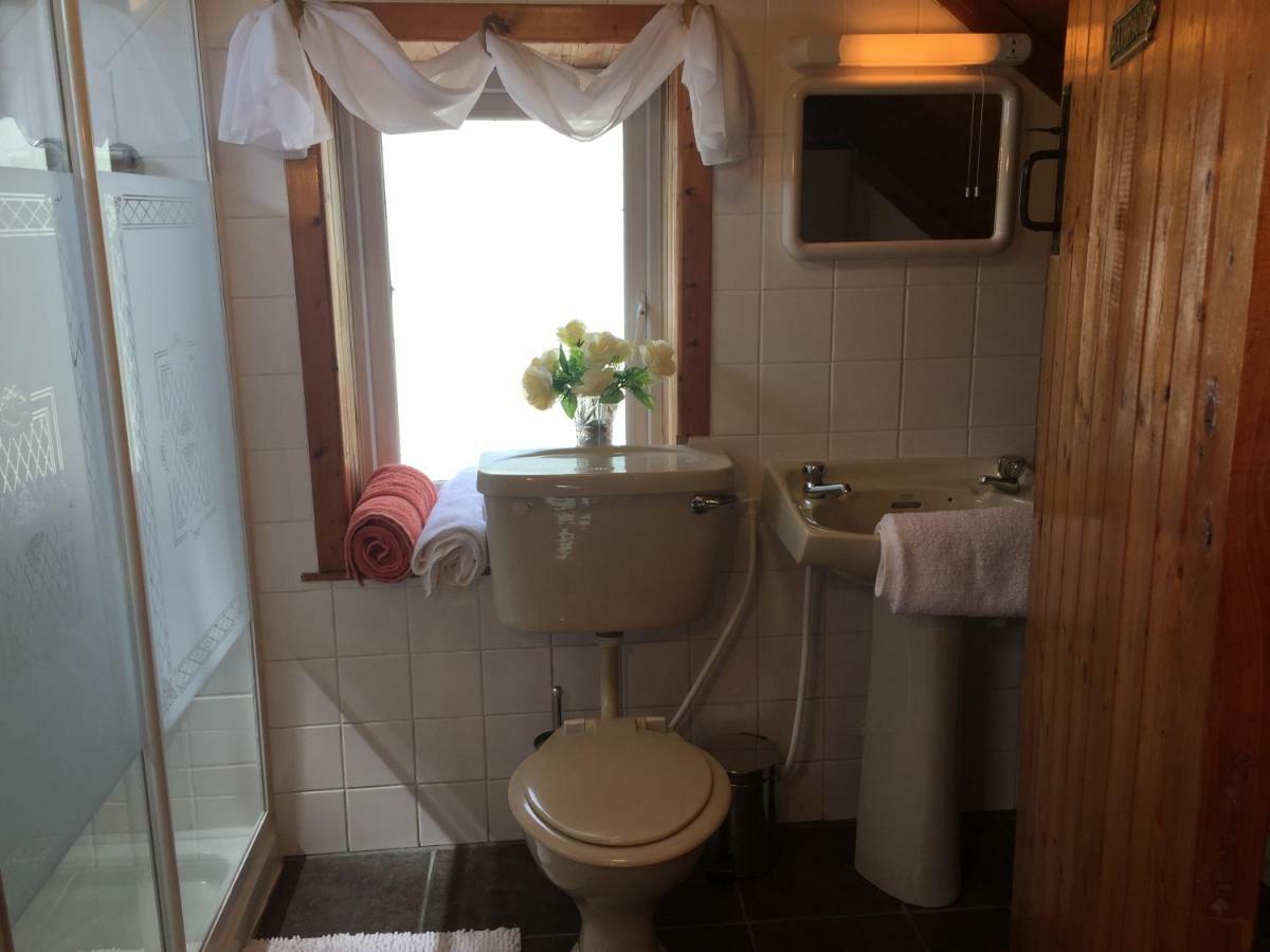 Cummins Cottages Ballycrossaun 외부 사진